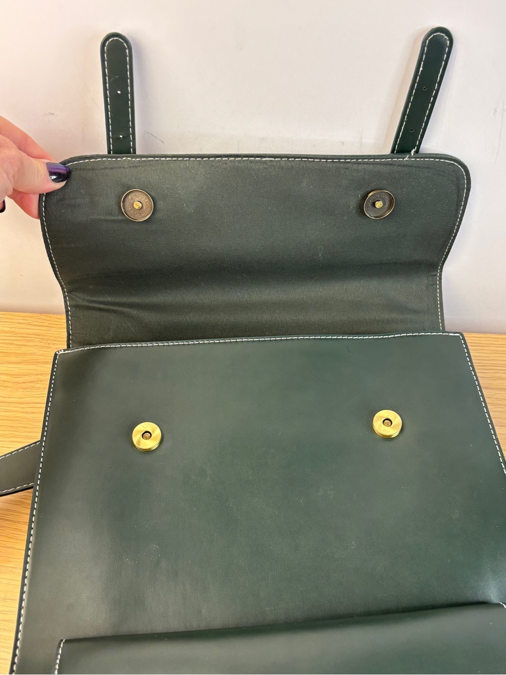 Camellia‎ Vintage-Style Green PU Leather Backpack from the brand Ecosusi UNISEX - Picture 10 of 13